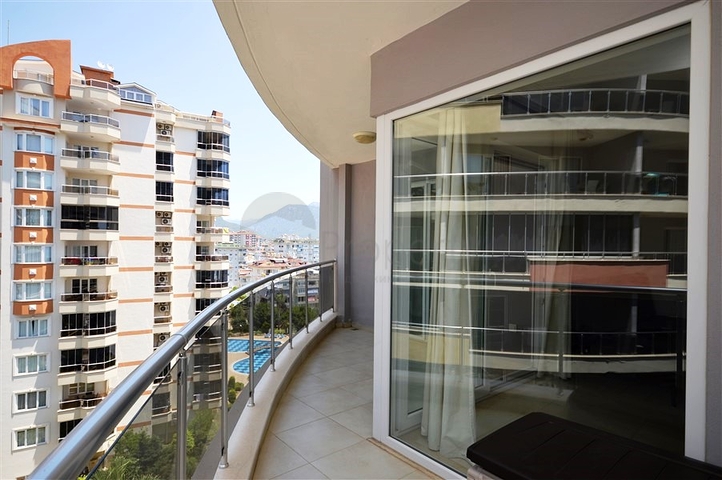 2+1 apartment in the central area of Alanya – Cikcilli