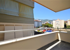 We present you a 1+1 apartment within walking distance to the sea in the Oba area