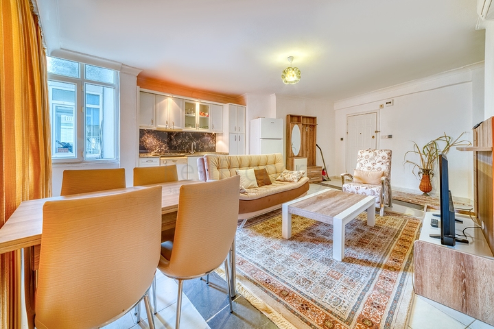 1+1 apartment in the center of Alanya 