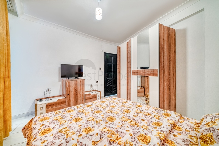 1+1 apartment in the center of Alanya 