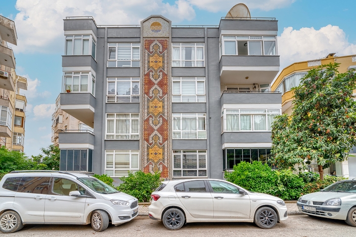 1+1 apartment in the center of Alanya 