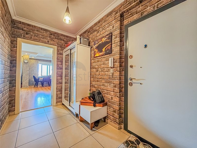 Furnished 4+1 penthouse in one of the residential complexes of Mahmutlar