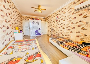 Furnished 4+1 penthouse in one of the residential complexes of Mahmutlar