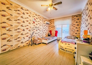 Furnished 4+1 penthouse in one of the residential complexes of Mahmutlar