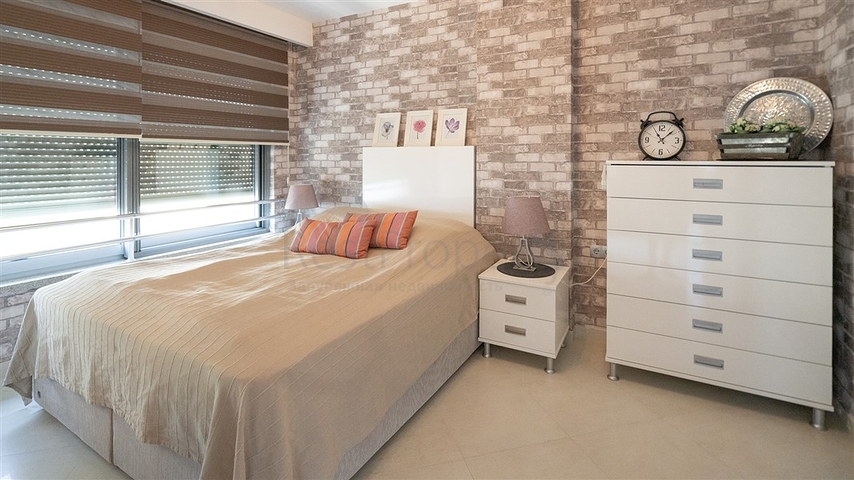 2+1 apartment on the first coastline in Both directions