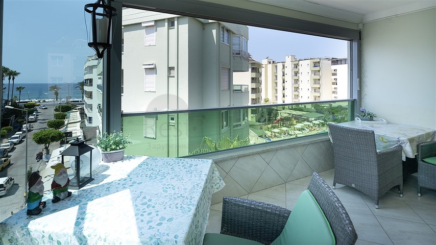 2+1 apartment on the first coastline in Both directions