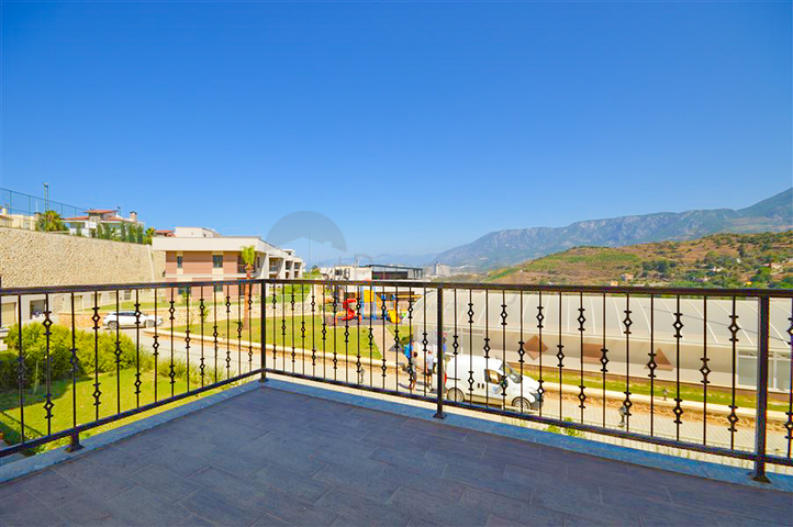 Villa 5+1 in Kargicak area