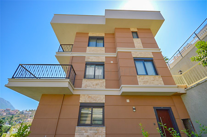 Villa 5+1 in Kargicak area