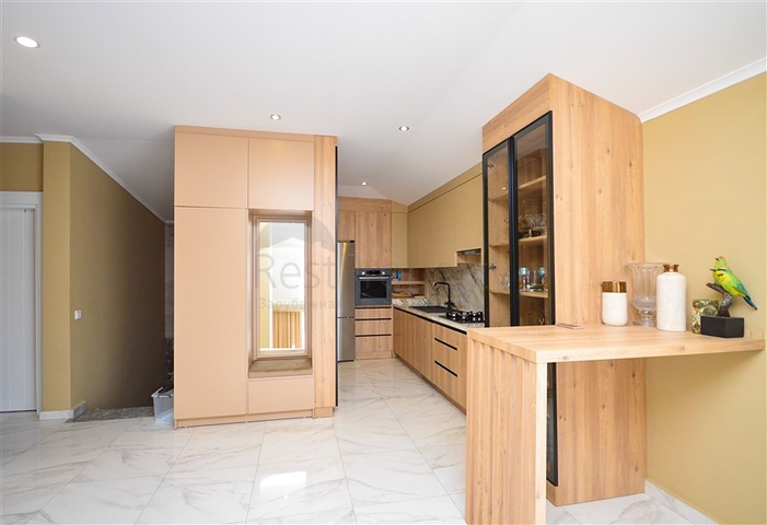 Ideal 4+1 apartment with excellent infrastructure, in the Kestel area