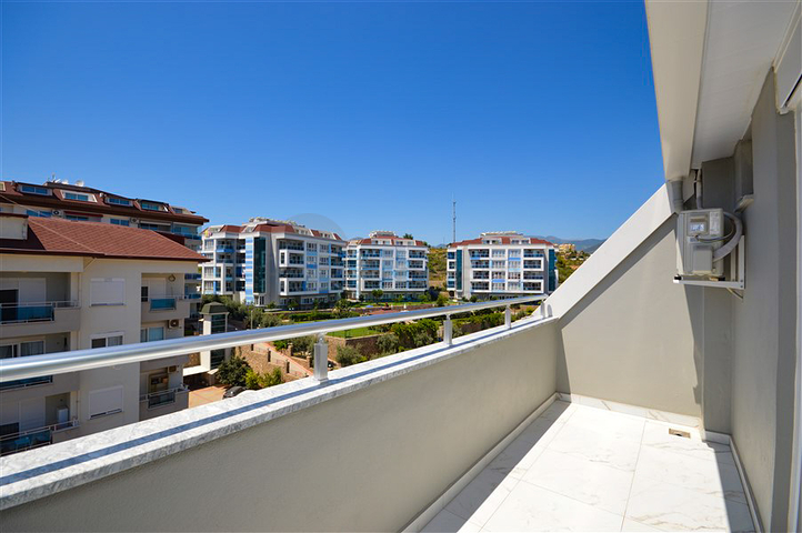 Ideal 4+1 apartment with excellent infrastructure, in the Kestel area