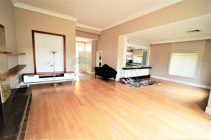 Modern villas with nice garden in a complex in Antalya