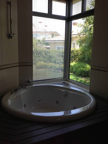 Modern villas with nice garden in a complex in Antalya