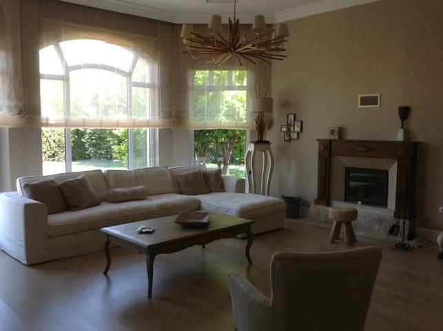 Modern villas with nice garden in a complex in Antalya