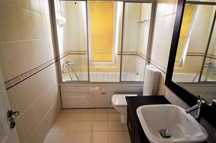 Modern villas with nice garden in a complex in Antalya