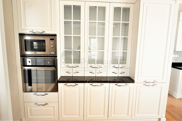 Modern villas with nice garden in a complex in Antalya