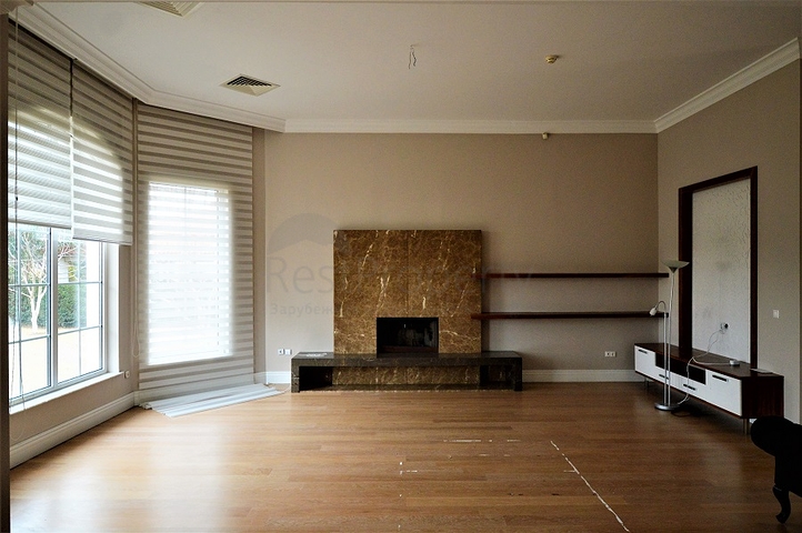 Modern villas with nice garden in a complex in Antalya