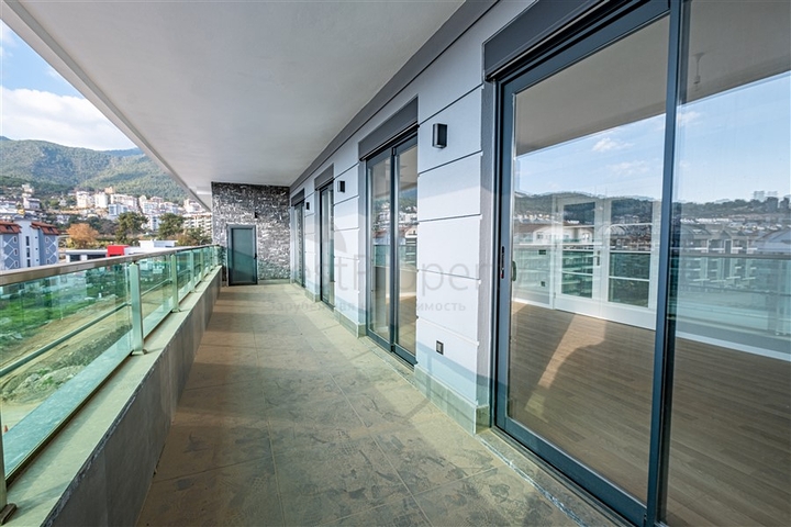 Spacious 4+1 penthouse in Oba district