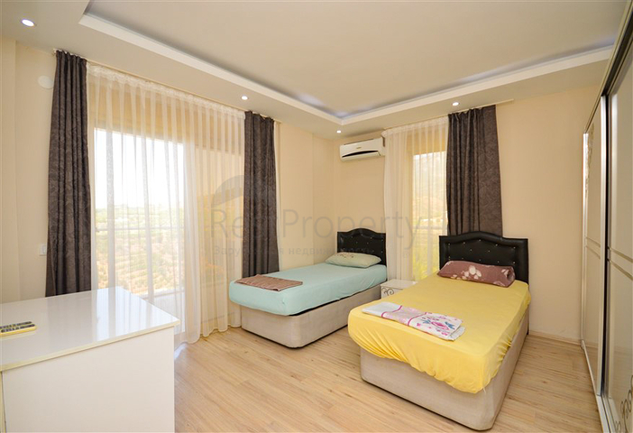 Villa in sita 4+1 with a small garden and sea and mountain views in the picturesque Kargicak area