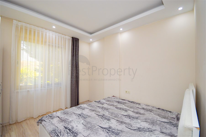 Villa in sita 4+1 with a small garden and sea and mountain views in the picturesque Kargicak area