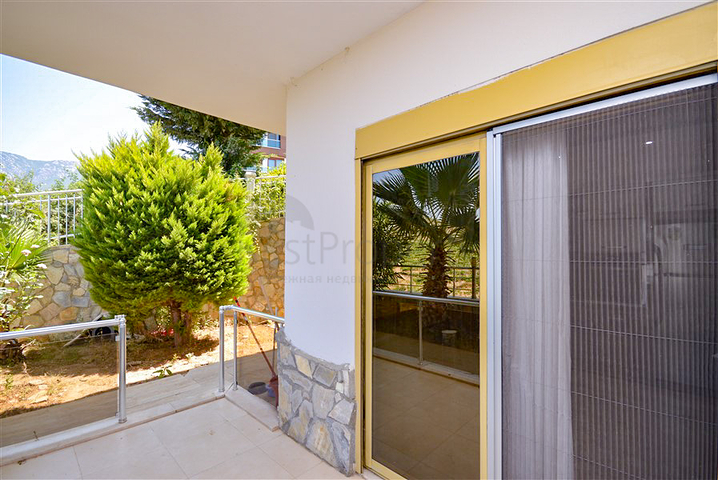 Villa in sita 4+1 with a small garden and sea and mountain views in the picturesque Kargicak area