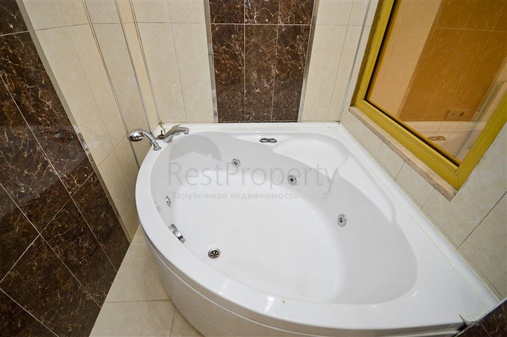 Villa in sita 4+1 with a small garden and sea and mountain views in the picturesque Kargicak area