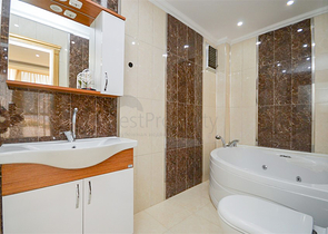 Villa in sita 4+1 with a small garden and sea and mountain views in the picturesque Kargicak area