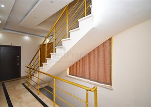 Villa in sita 4+1 with a small garden and sea and mountain views in the picturesque Kargicak area