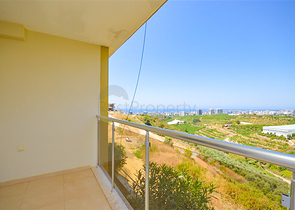 Villa in sita 4+1 with a small garden and sea and mountain views in the picturesque Kargicak area