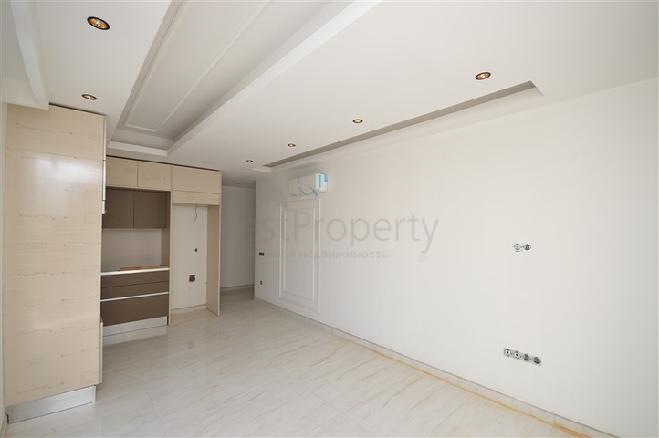 1+1 apartment in a premium class complex on the first coastline in Mahmutlar