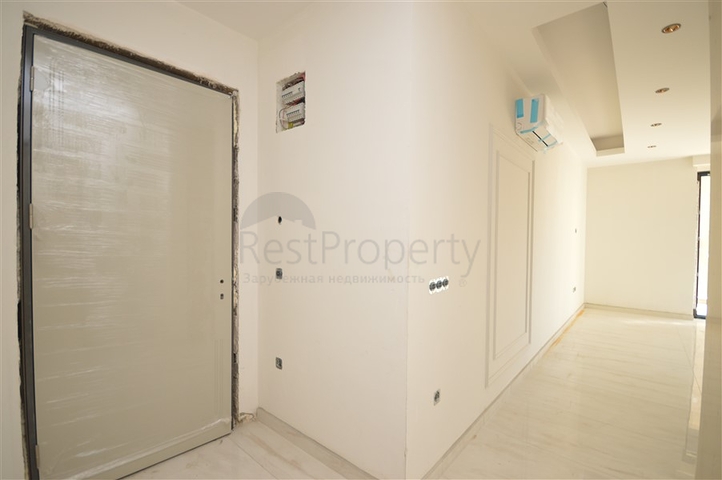 1+1 apartment in a premium class complex on the first coastline in Mahmutlar