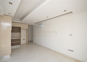 1+1 apartment in a premium class complex on the first coastline in Mahmutlar