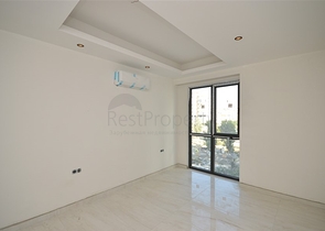 1+1 apartment in a premium class complex on the first coastline in Mahmutlar