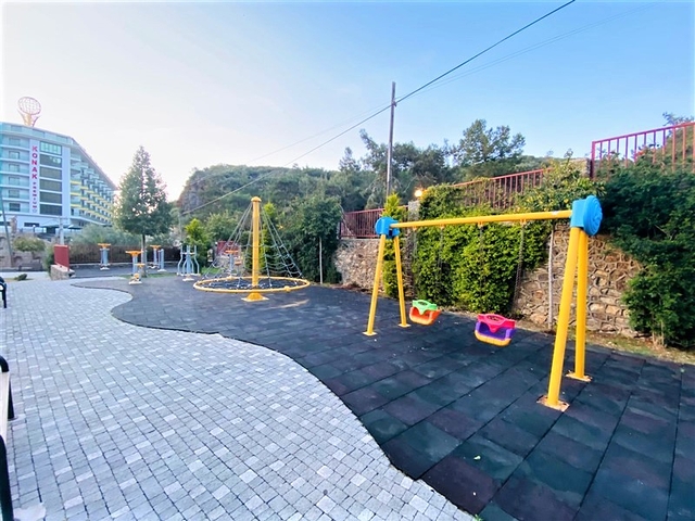 2+1 penthouse with a view of the Mediterranean Sea, just 400 m from the beach of Kargicak district