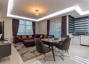 Spacious 2+1 apartment from the owner 400 meters from the sea in the Mahmutlar area  