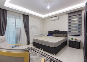 Spacious 2+1 apartment from the owner 400 meters from the sea in the Mahmutlar area  