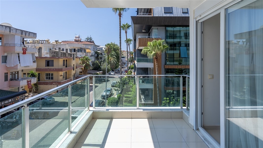 Apartment in an area open for residence permit, Both 5 minutes from the sea