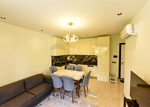 Furnished 1+1 Apartment in Central Oba, 350 m from the Sea