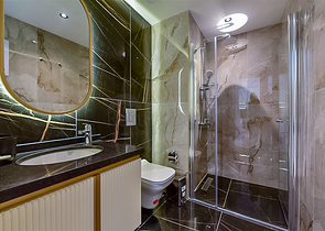 Furnished 1+1 Apartment in Central Oba, 350 m from the Sea