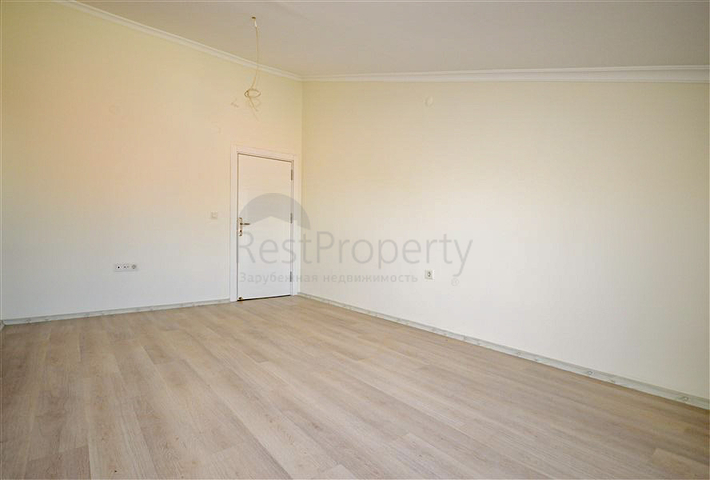 7+1 penthouse with separate kitchen in the center of Alanya