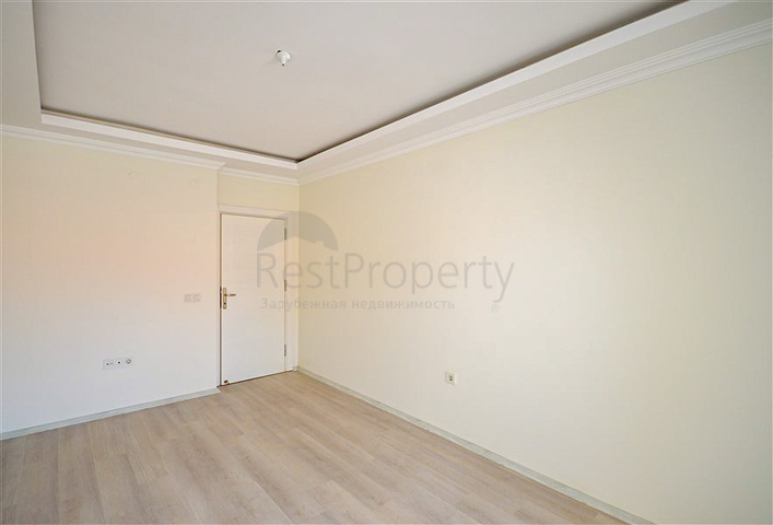 7+1 penthouse with separate kitchen in the center of Alanya