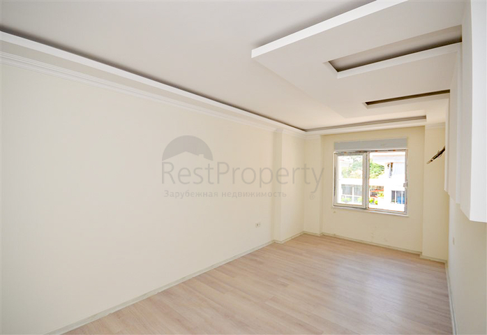 7+1 penthouse with separate kitchen in the center of Alanya