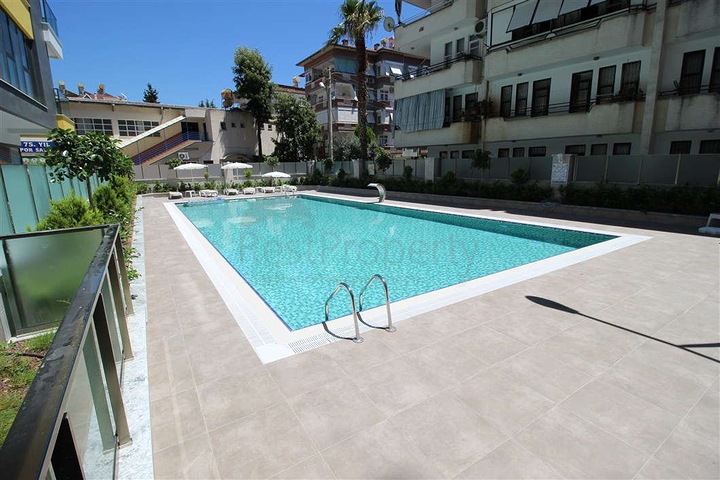 3+1 duplex penthouse with closed parking and sea view in Alanya