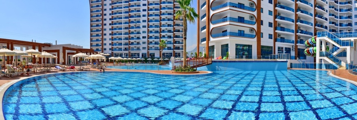 Royal 3+1 apartments in a hotel-type complex in Mahmutlar