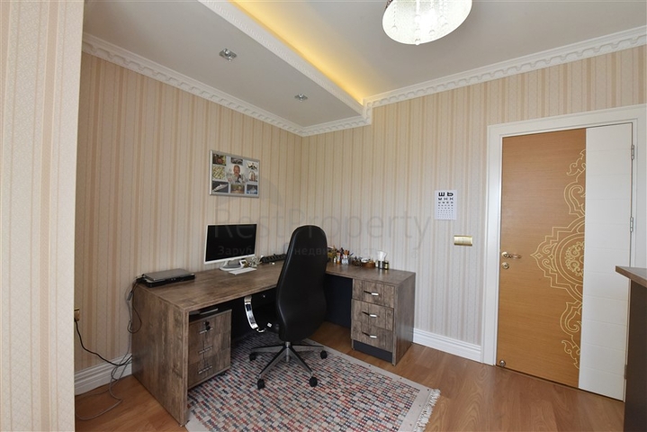 Royal 3+1 apartments in a hotel-type complex in Mahmutlar