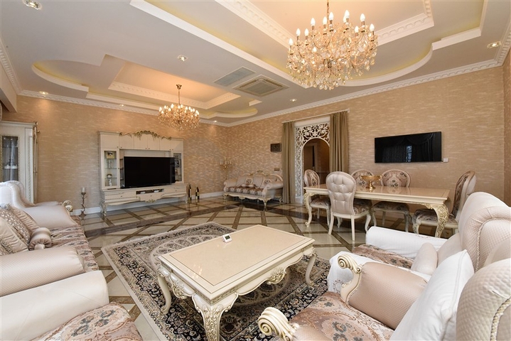 Royal 3+1 apartments in a hotel-type complex in Mahmutlar