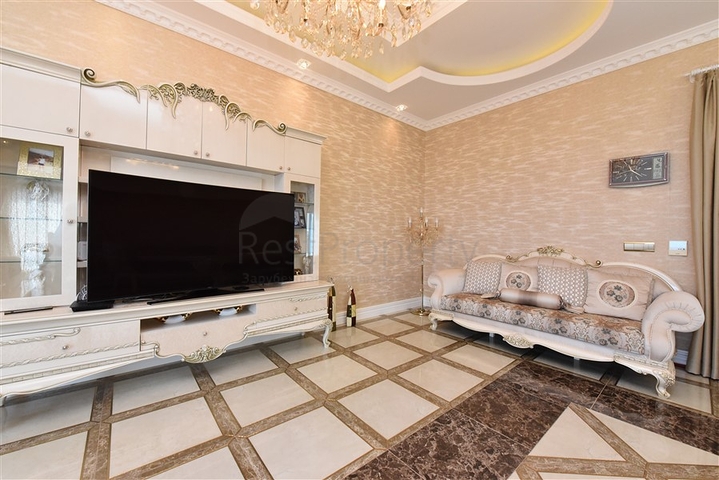 Royal 3+1 apartments in a hotel-type complex in Mahmutlar