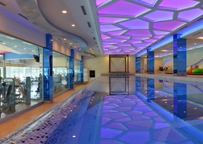 Royal 3+1 apartments in a hotel-type complex in Mahmutlar