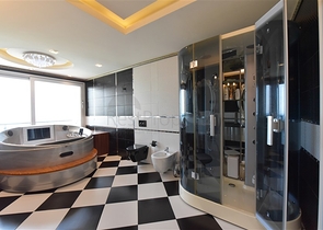 Royal 3+1 apartments in a hotel-type complex in Mahmutlar