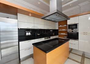 Royal 3+1 apartments in a hotel-type complex in Mahmutlar