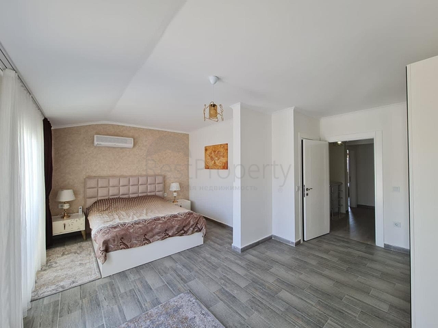 Spacious 2+1 penthouse in Kestel district